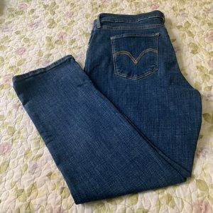 Levi’s classic straight
